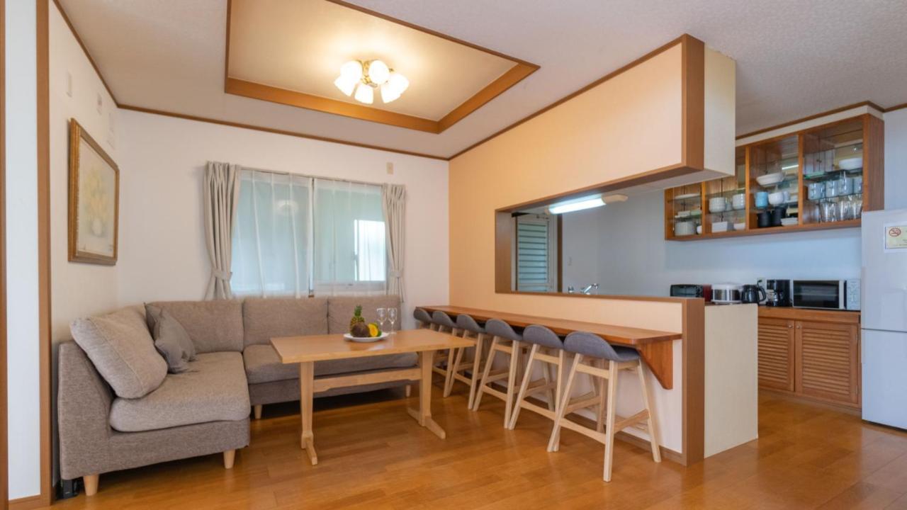 Guesthouse Akabana Miyakojima  Extérieur photo