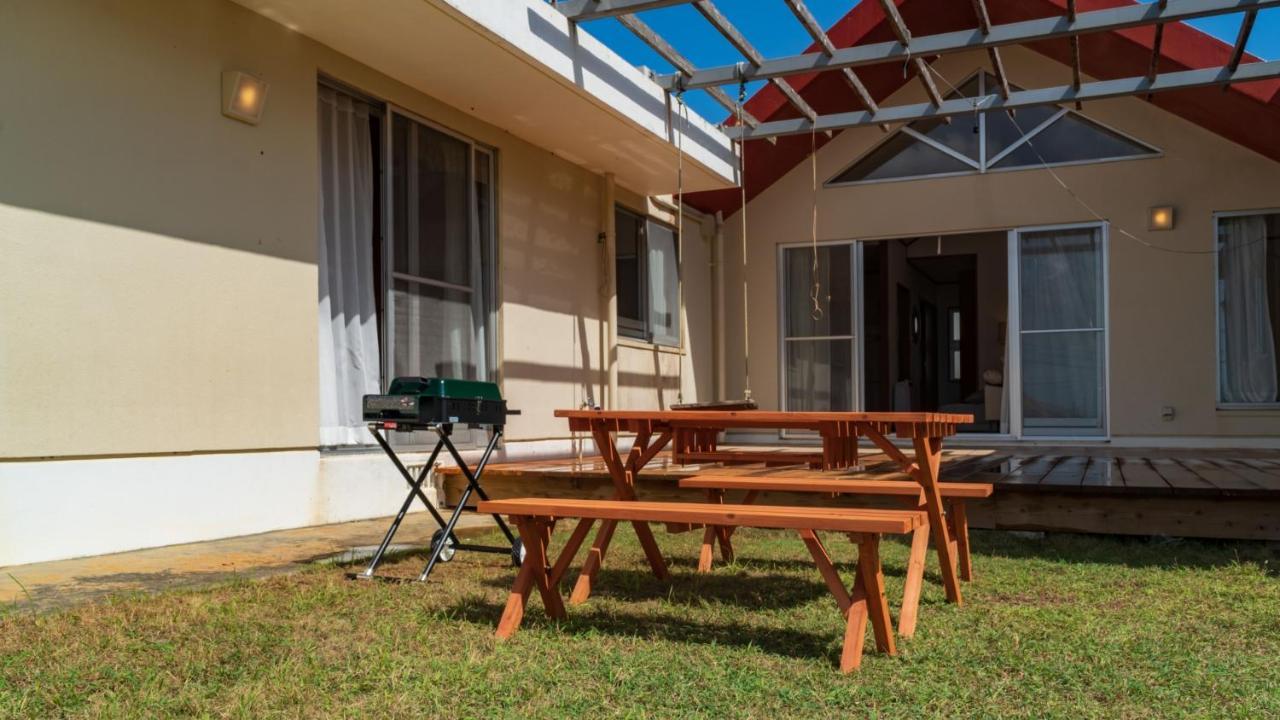 Guesthouse Akabana Miyakojima  Extérieur photo
